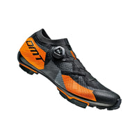 DMT KM1 MTB Schuh, schwarz/orange - Größe 43 - Einzelstück