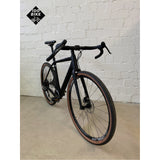 Idobike Carbon Gravel Bike schwarz Custom Aufbau nach Wunsch ab 2700 Euro